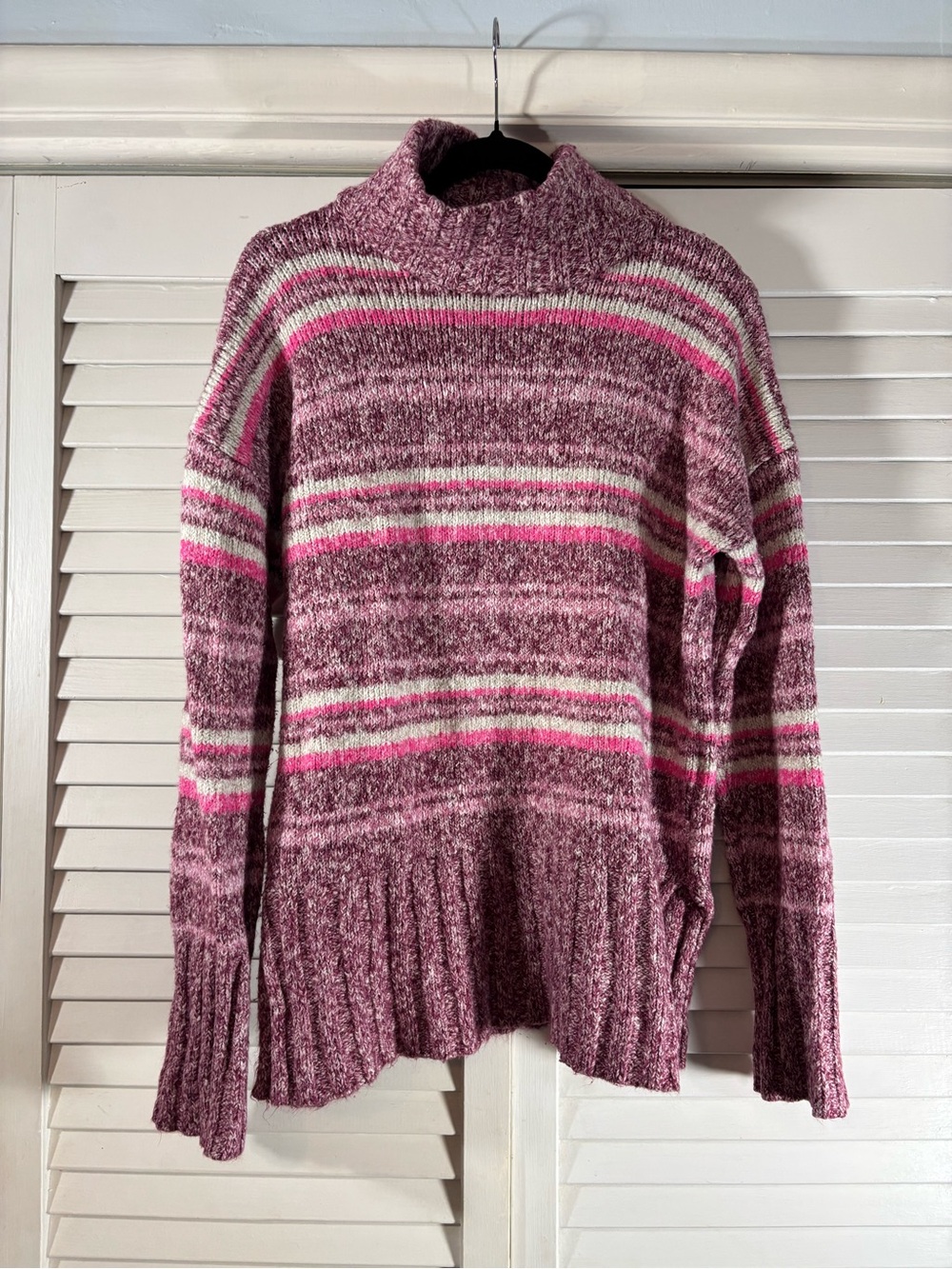 Eddie Bauer Women’s Funnel Neck Sweater Medium Pink Stripe